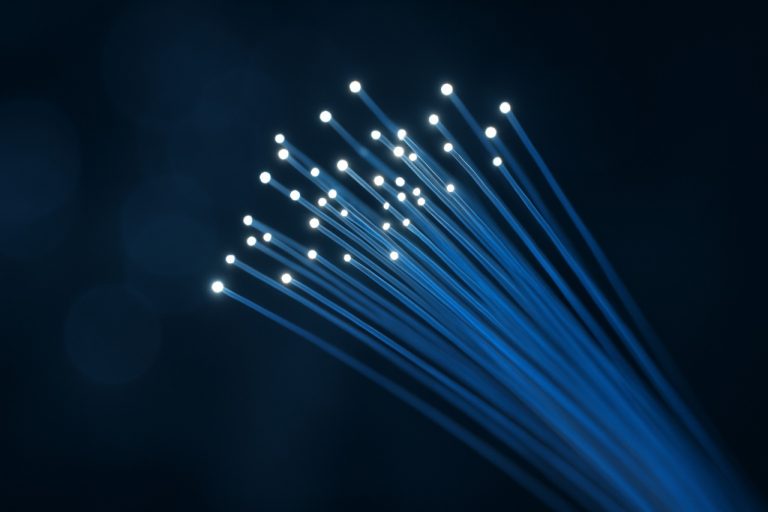 Polymeroptisk fibersensoreringssystem 2025: Snabb tillväxt och disruptiv innovation framför oss